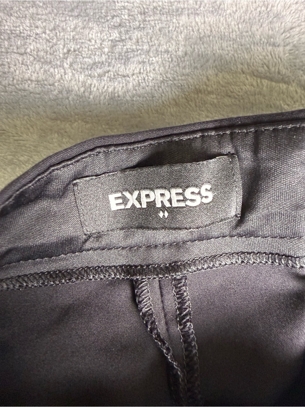 Express Black Midi High-Waist Shorts with Gold Buttons Size 4 Stretch - Picture 5 of 8